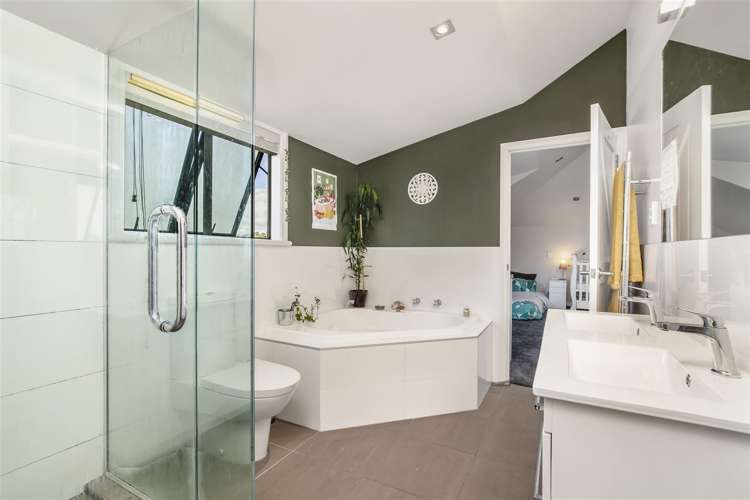 59 Whitford Park Road Whitford_13