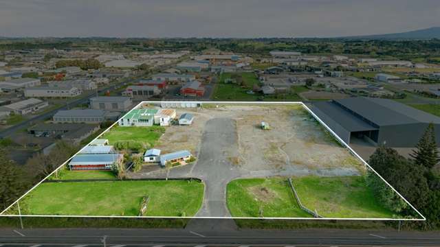 Large-Scale Industrial Site with Exceptional Profile