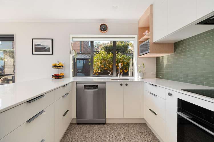 38B Princess Road Bellevue_5