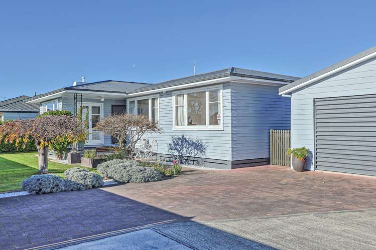 803 Riverslea Road North_1