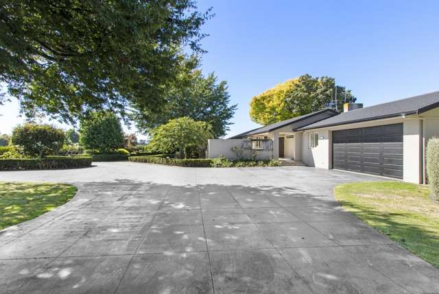 1560 Cambridge Road 11373_1