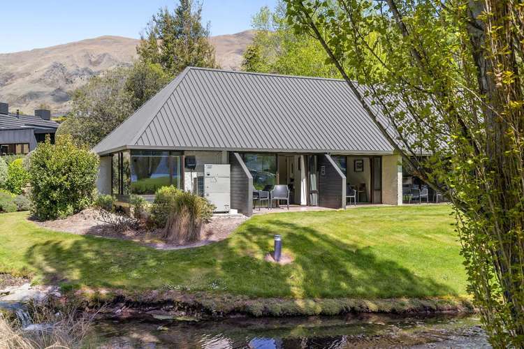 711 - 712 Edgewater Resort, 54 Sargood Drive Wanaka_16