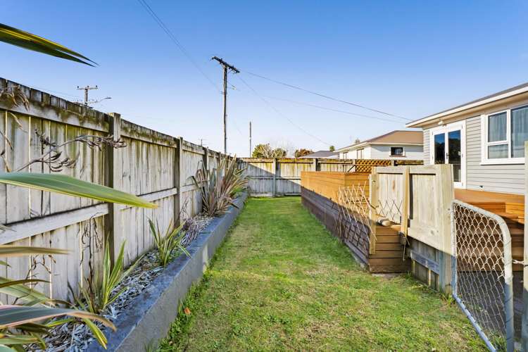 12 Karaka Street Merrilands_11