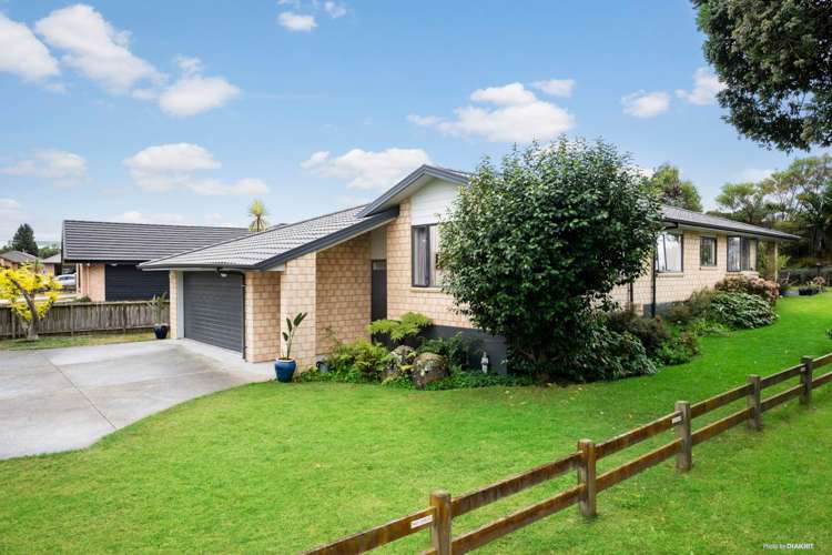 6 Lieshout Way Pukekohe_1
