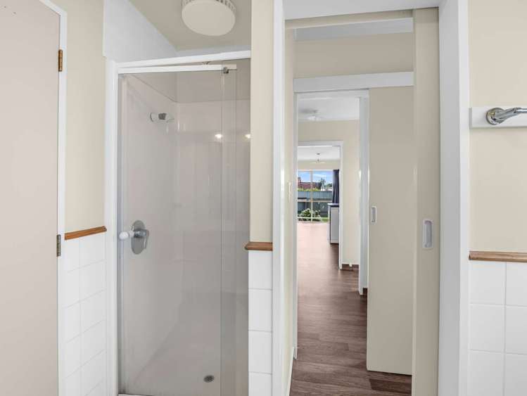 3 Kirkcaldie Grove Levin_25