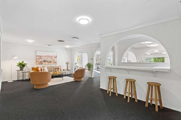 12 Tui Crescent Waiatarua_3