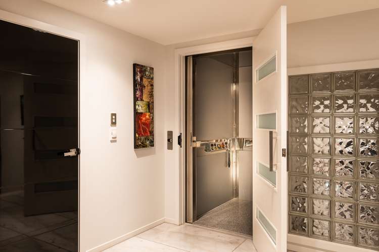 29 Selkirk Street Roslyn_19