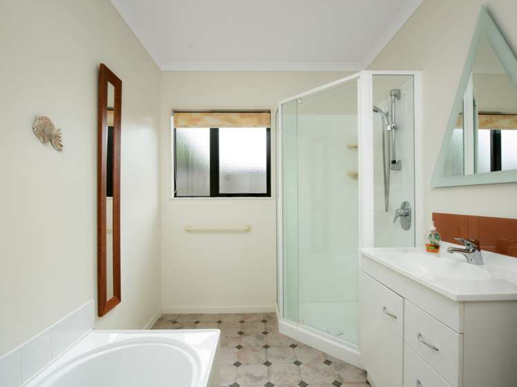 64a Redwood Street Blenheim Central_9