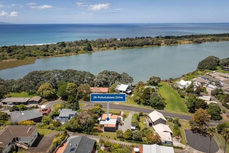 25 Pohutukawa Drive Athenree_48