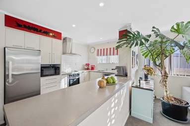 1/102 Elliot Street_3