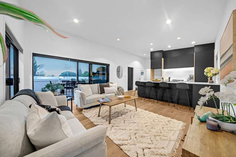 5 Frank Place Hill Park_22