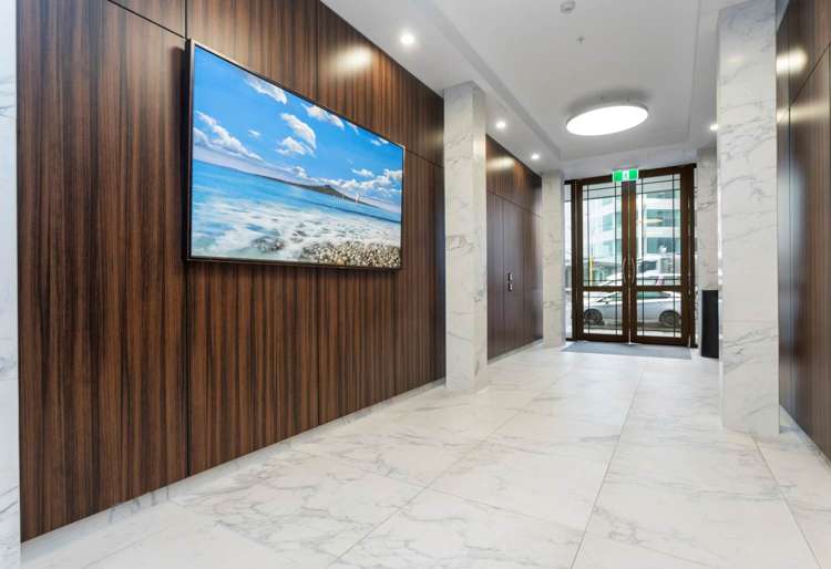 1017/41 Beach Road Auckland Central_16