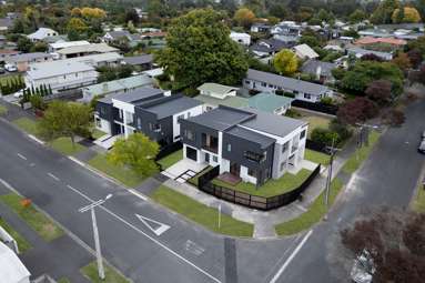 2/57 Herbert Road_2