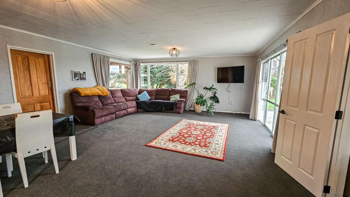 42 Brown Road_1