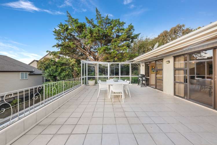 2/9 Takutai Avenue Bucklands Beach_14