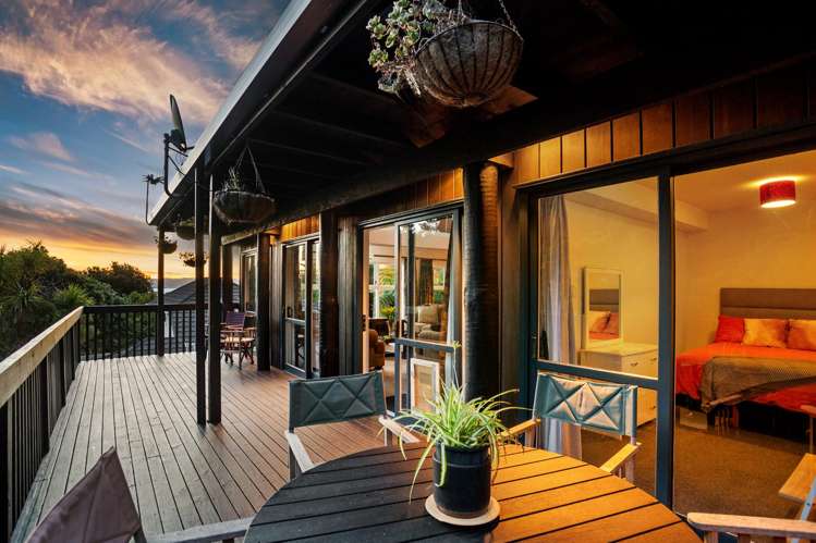 3A Whiorau Grove Lowry Bay_7