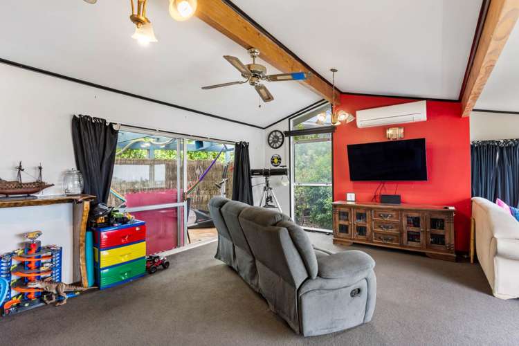 593 East Coast Road Browns Bay_6