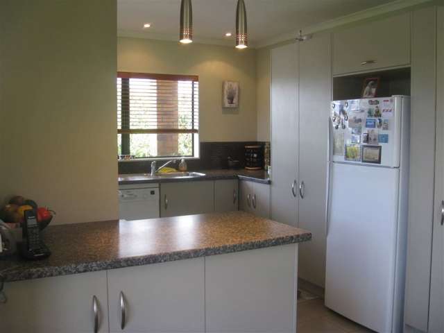 18 Ocean Breeze Drive Waihi Beach_2