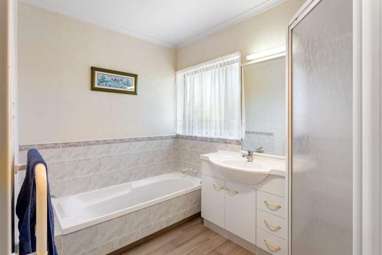 6 Bahamas Key Papamoa_13