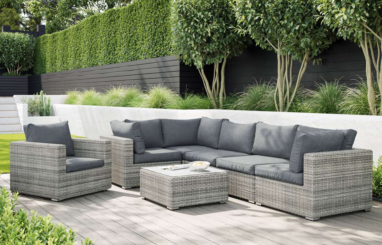 Trade Tested outdoor furniture set