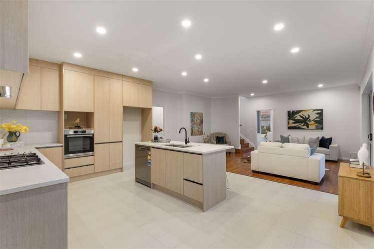 38 Jane Eyre Drive Somerville_35