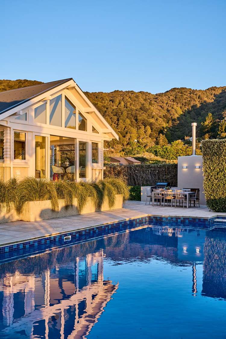 222 Marine Drive, Lowry Bay Eastbourne_23