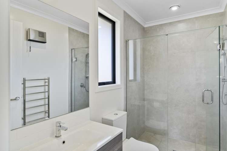 61 Woodley Road Richmond_16