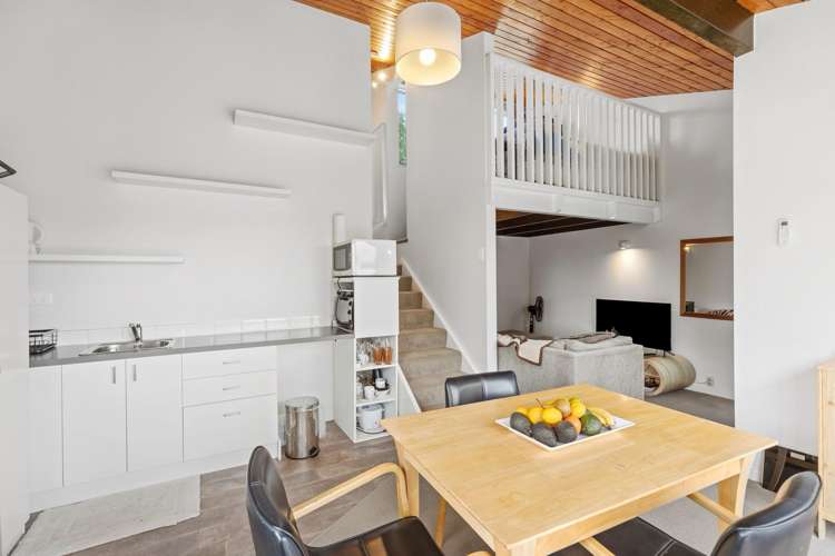 77 Anne Road Bellevue_28