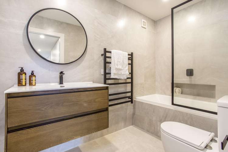 8D Huka Road Birkenhead_15