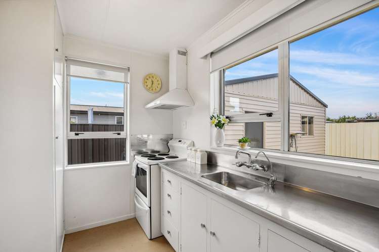 1b Antimony Crescent Cromwell_2