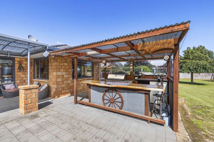 230 The Oaks Drive Leamington_24