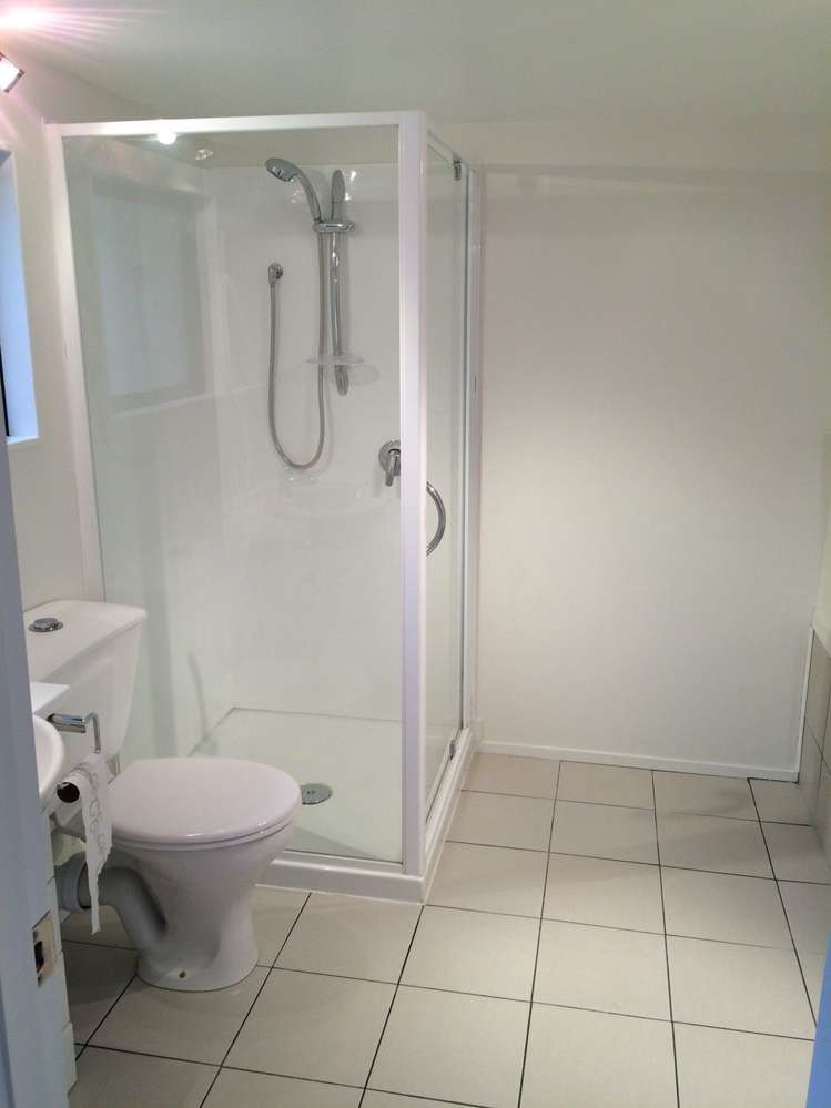 8 Woodglen Road Glen Eden_16