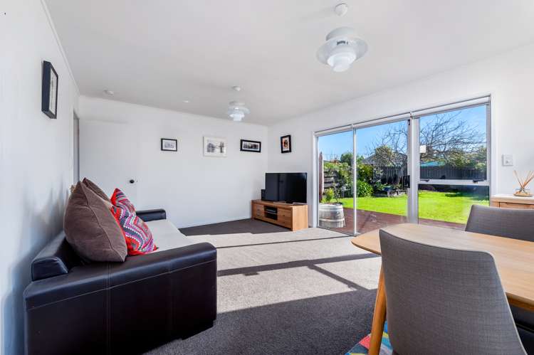 2/24 Bedford Street Te Atatu South_8
