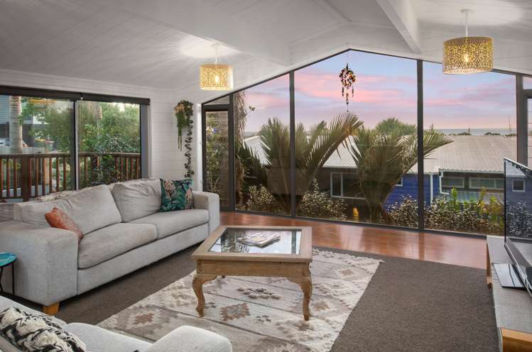 37 The Crescent Waihi Beach_4