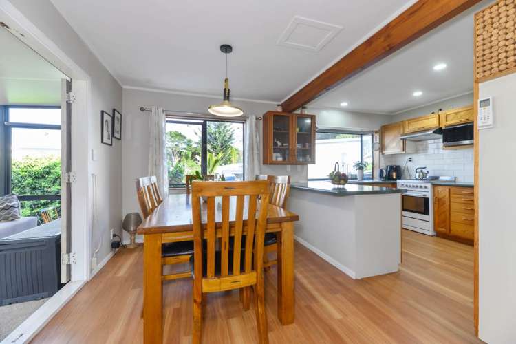 18b Shetland Street Glen Eden_12