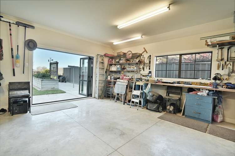 13 Raceview Close Raureka_16