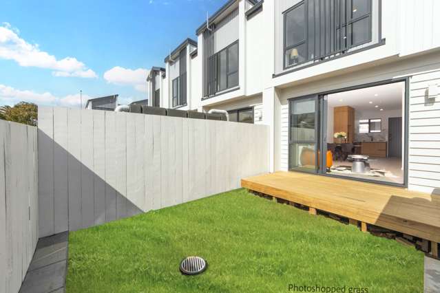 The Best of Modern Living in Te Atatu South