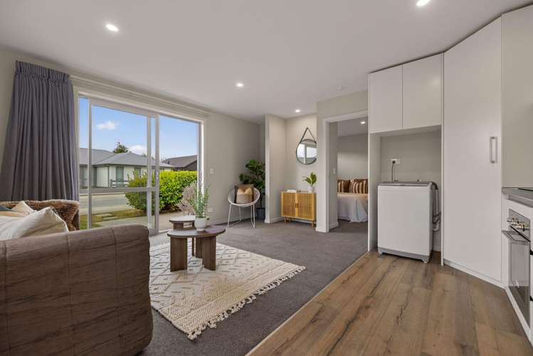 34/34A Cheltenham Road Lower Shotover_21