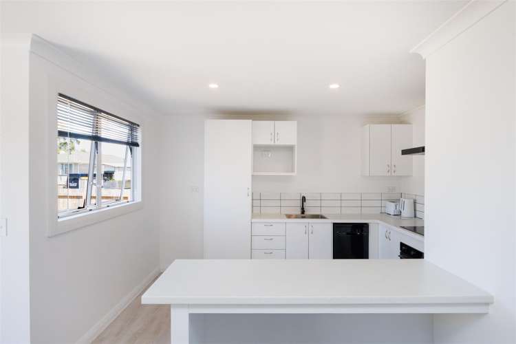 32 Gordon Crescent Marton_17