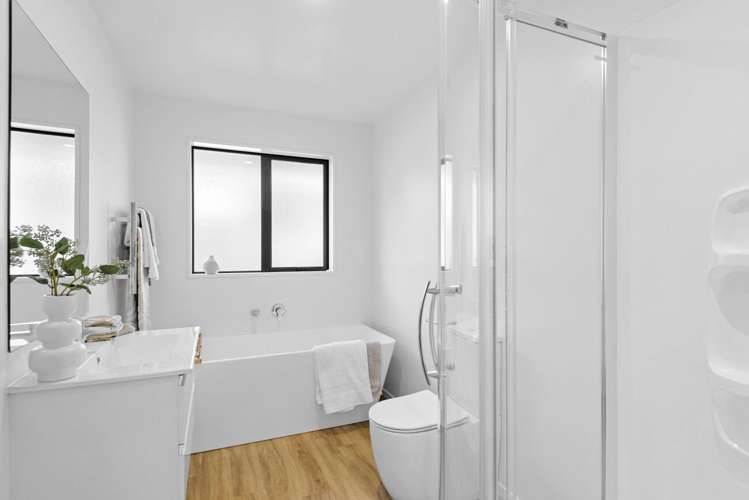 42 Finstock Way 11103_15