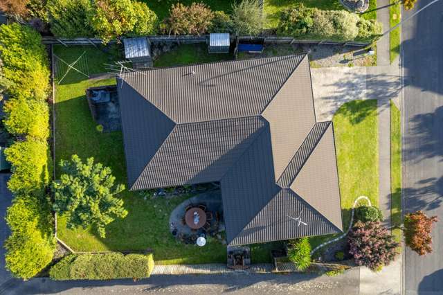 8 Maple Crescent Richmond_1