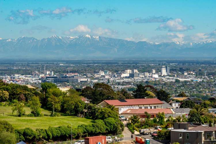 2 Avery Place Redcliffs_13