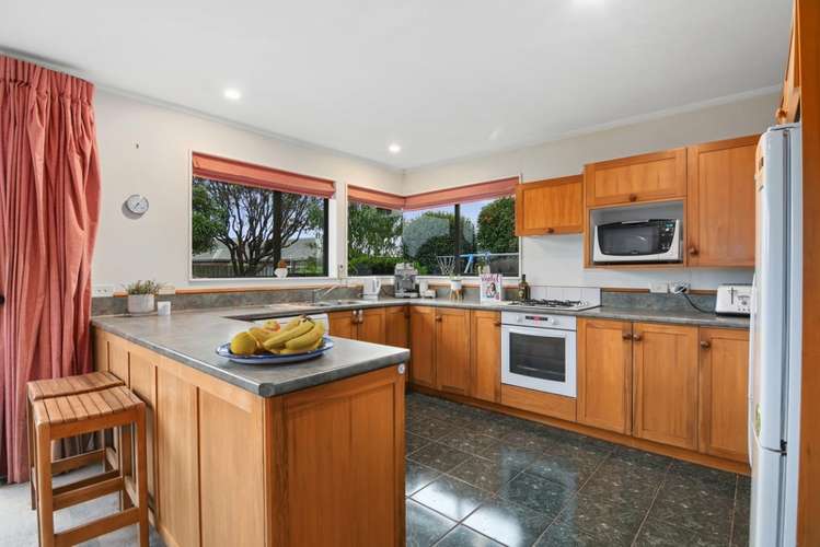 12 Mary Ann Muller Crescent Stoke_14