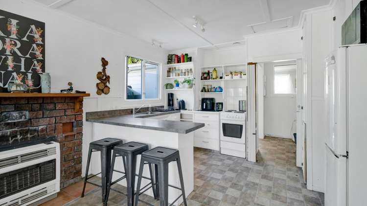 161 Wairau Road Oakura_8