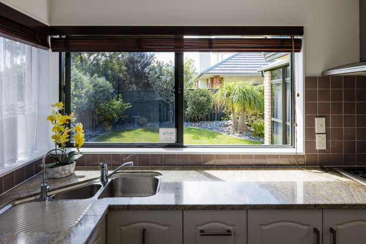 1 Merlin Close Huntington_6