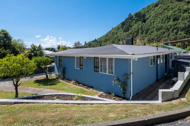 76 Devon Street Picton_2