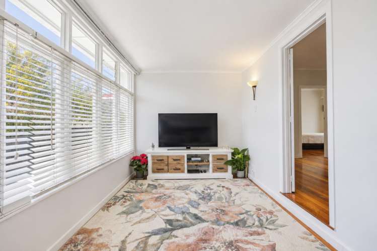 1/180 Lake Road Northcote_17
