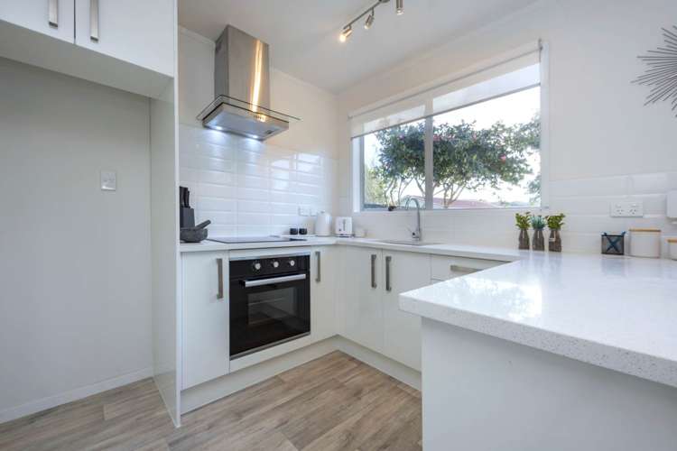 1/55 Tabitha Crescent Henderson_8