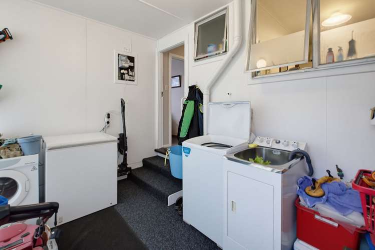 2C Lyne Street Gore_13