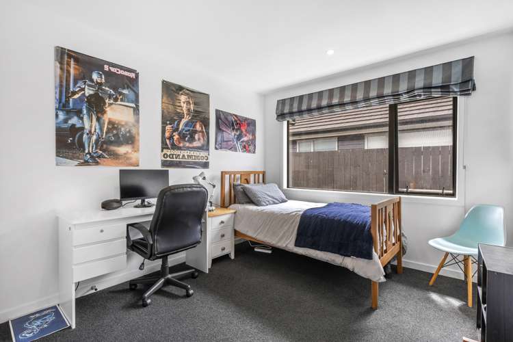 9 Cory Jane Grove Riverstone Terraces_13